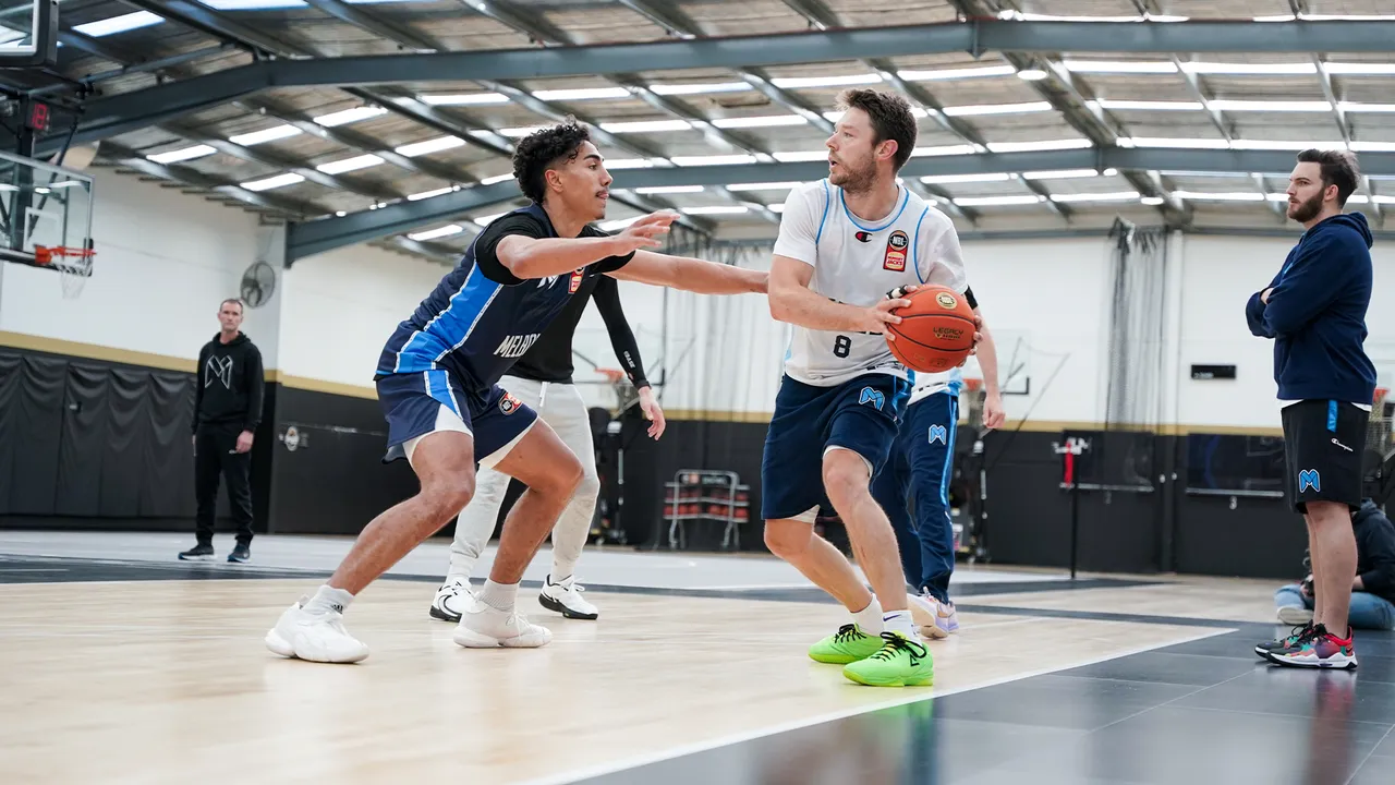 Gaze praises ‘tough as hell’ United roster