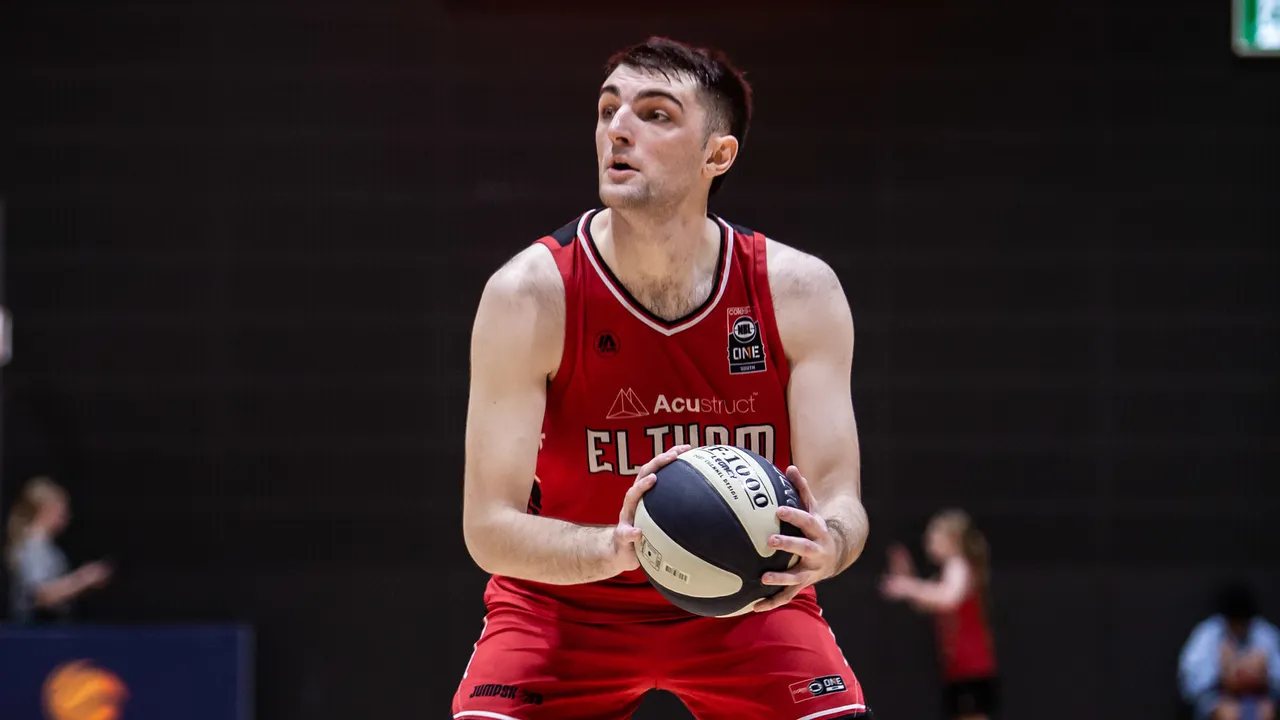 Dalton dominates as Eltham goes top