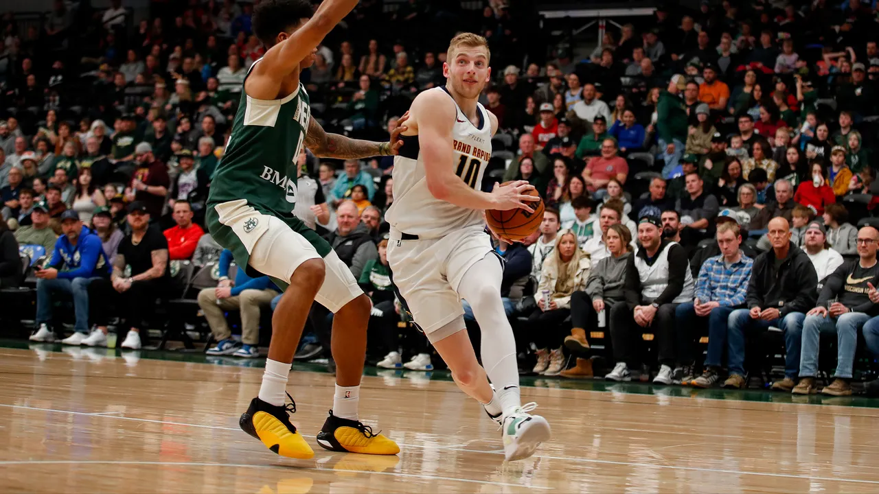 White closing G League season in blistering form