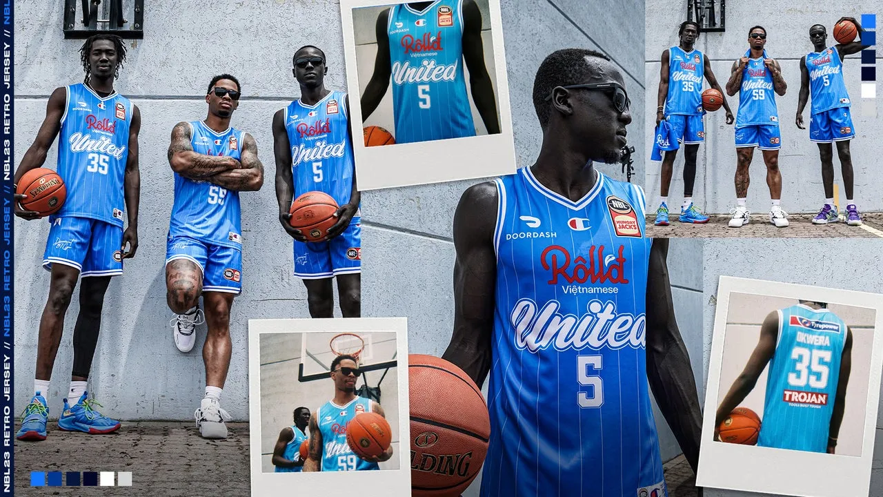 United bring the blue with retro uniforms