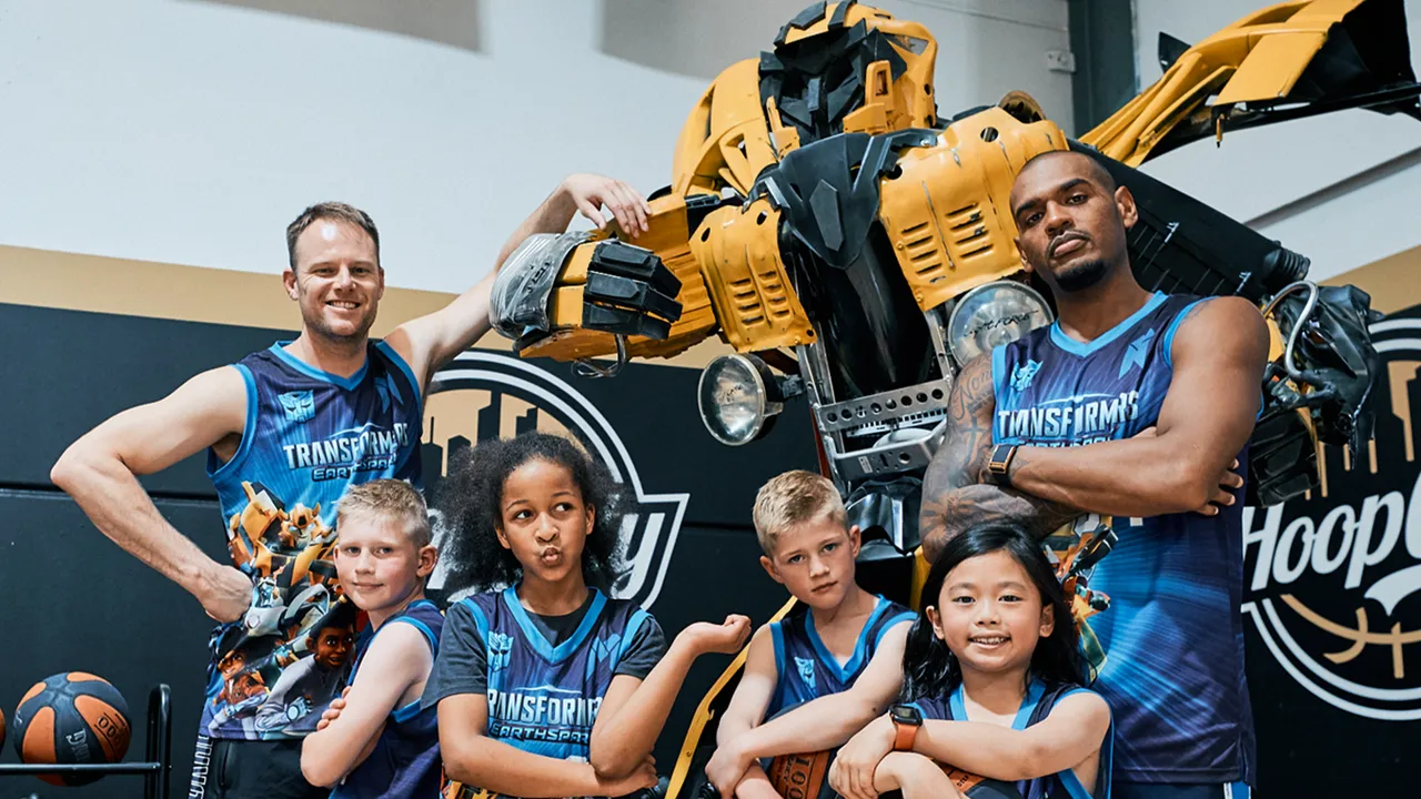 Transformers: EarthSpark to take over United game day