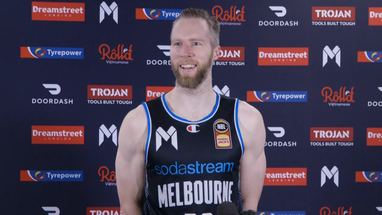 Barlow to teammates: ‘I love all of you guys’