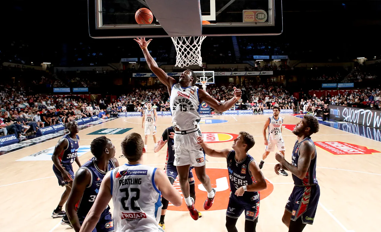 Bench praised as reserves boost United towards seventh straight win