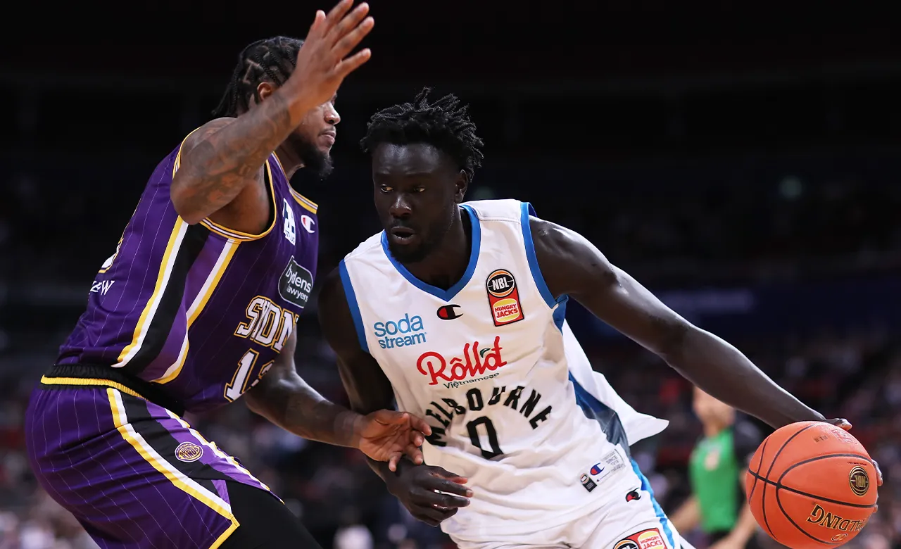 United look to close out season series against rivals