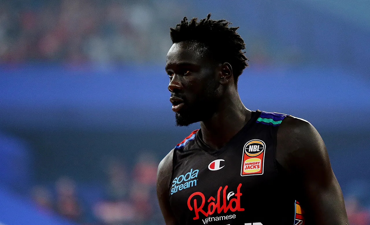 Lual-Acuil Jr re-signs with United for another season