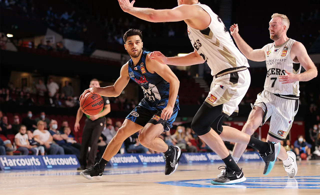 NBL Champions begin off-season by re-signing Ili and signing Triplett