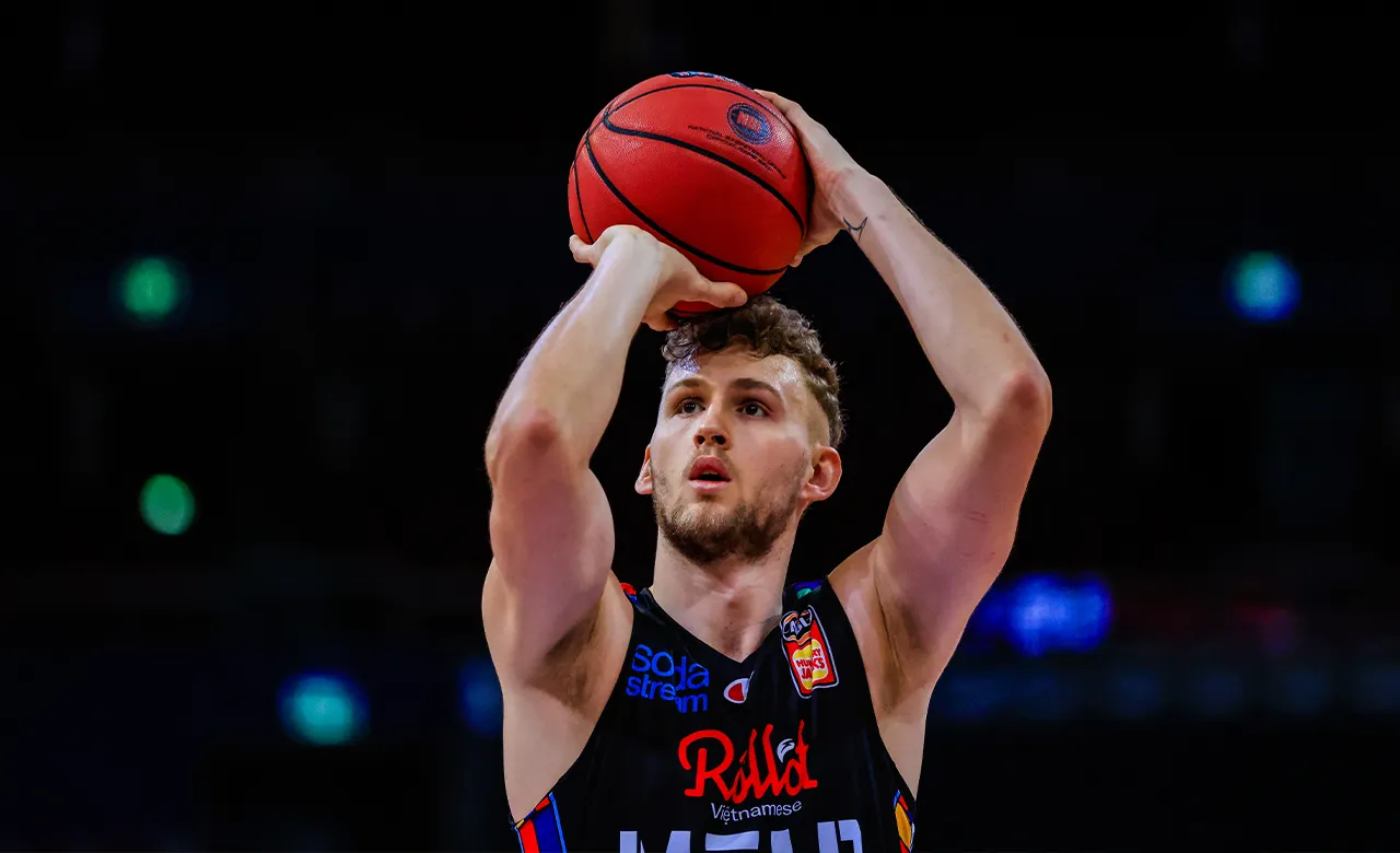 Landale applies Bogut advice to Championship run