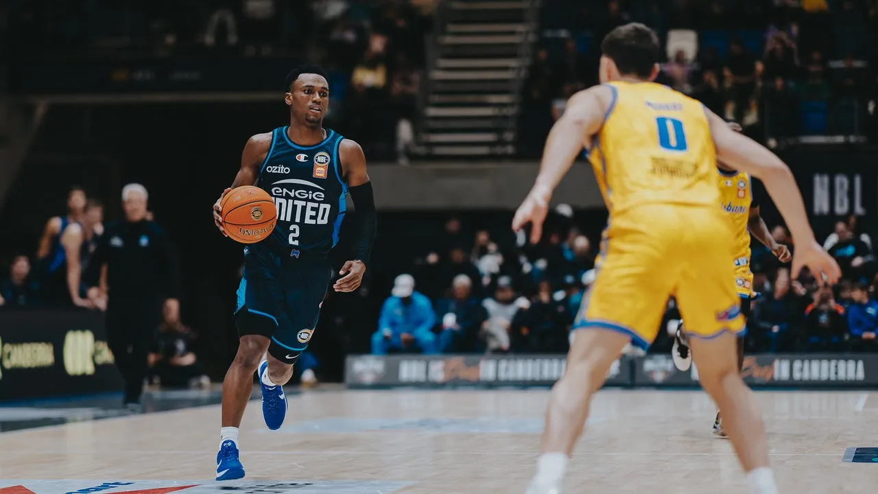 Championship coach praises new-look United imports