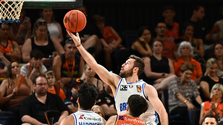 Schueller praises road warriors