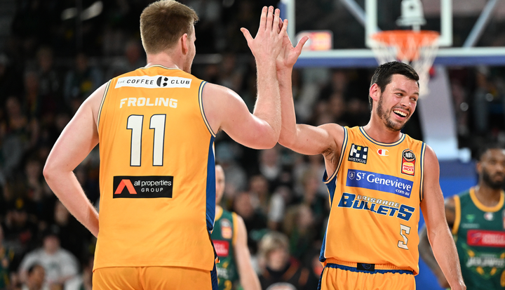 Bullets defeat JackJumpers in Cadee's 350th