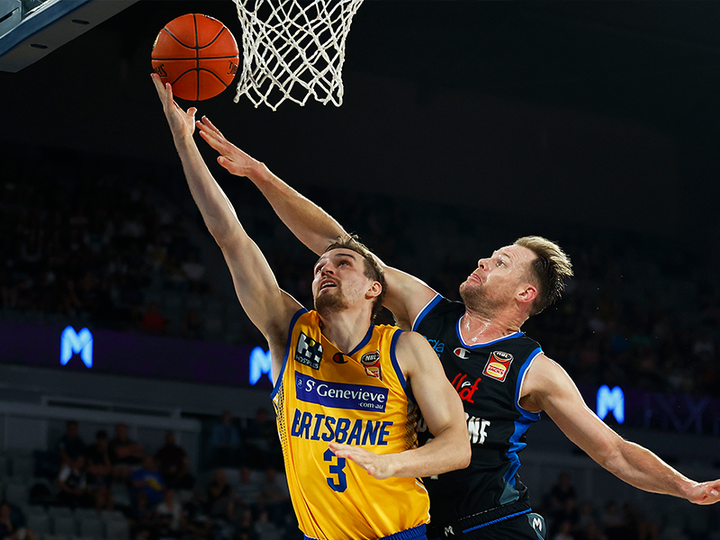 Bullets put up fight against league leaders