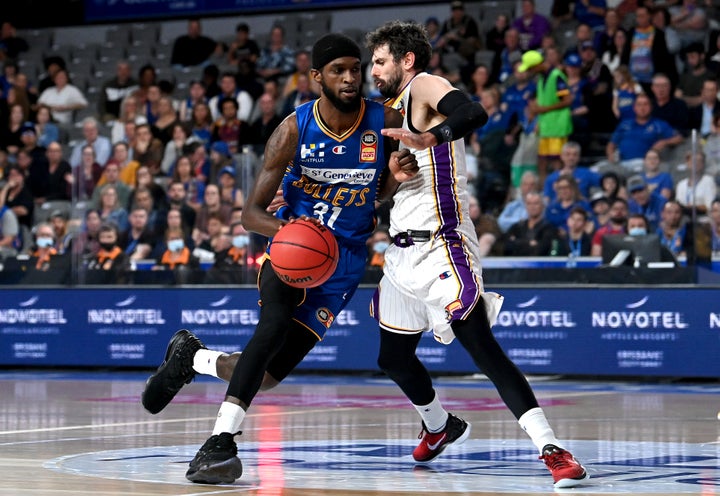 Second quarter scoring blitz lifts Bullets over Kings