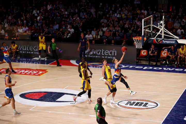 Bullets Fall to 36ers in Adelaide