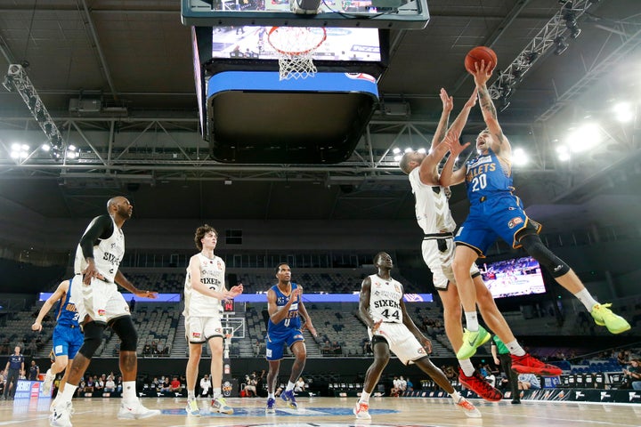 R16 Preview: Adelaide 36ers v Brisbane Bullets