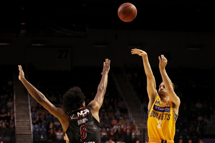 Highlights: Hawks v Bullets