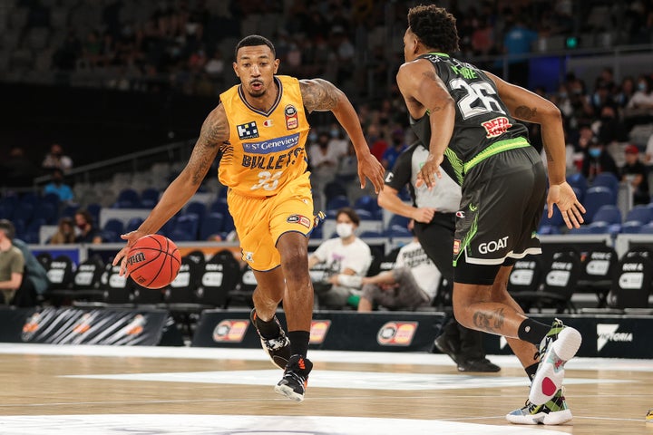 Phoenix turn it round to defeat Bullets