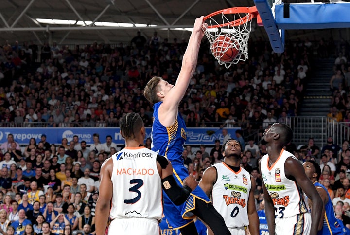 Bullets To Tip Off 2020/21 Season with Sunshine Stoush