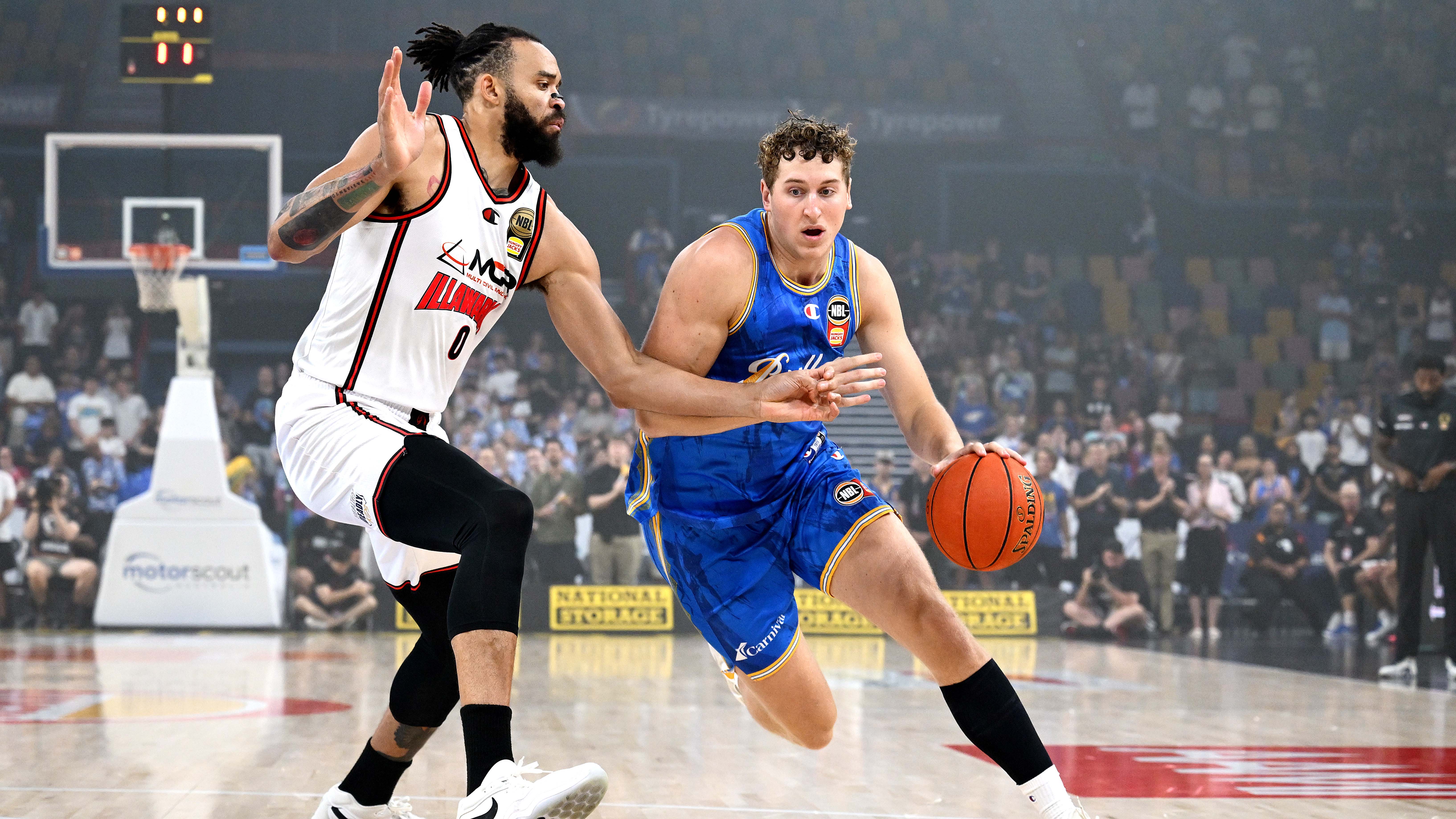 Bullets keep fighting against deep Hawks roster