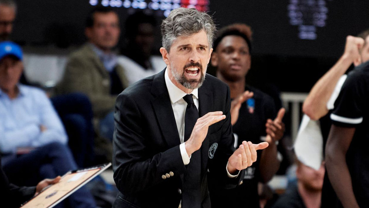 Weaver Announced As Bullets Head Coach