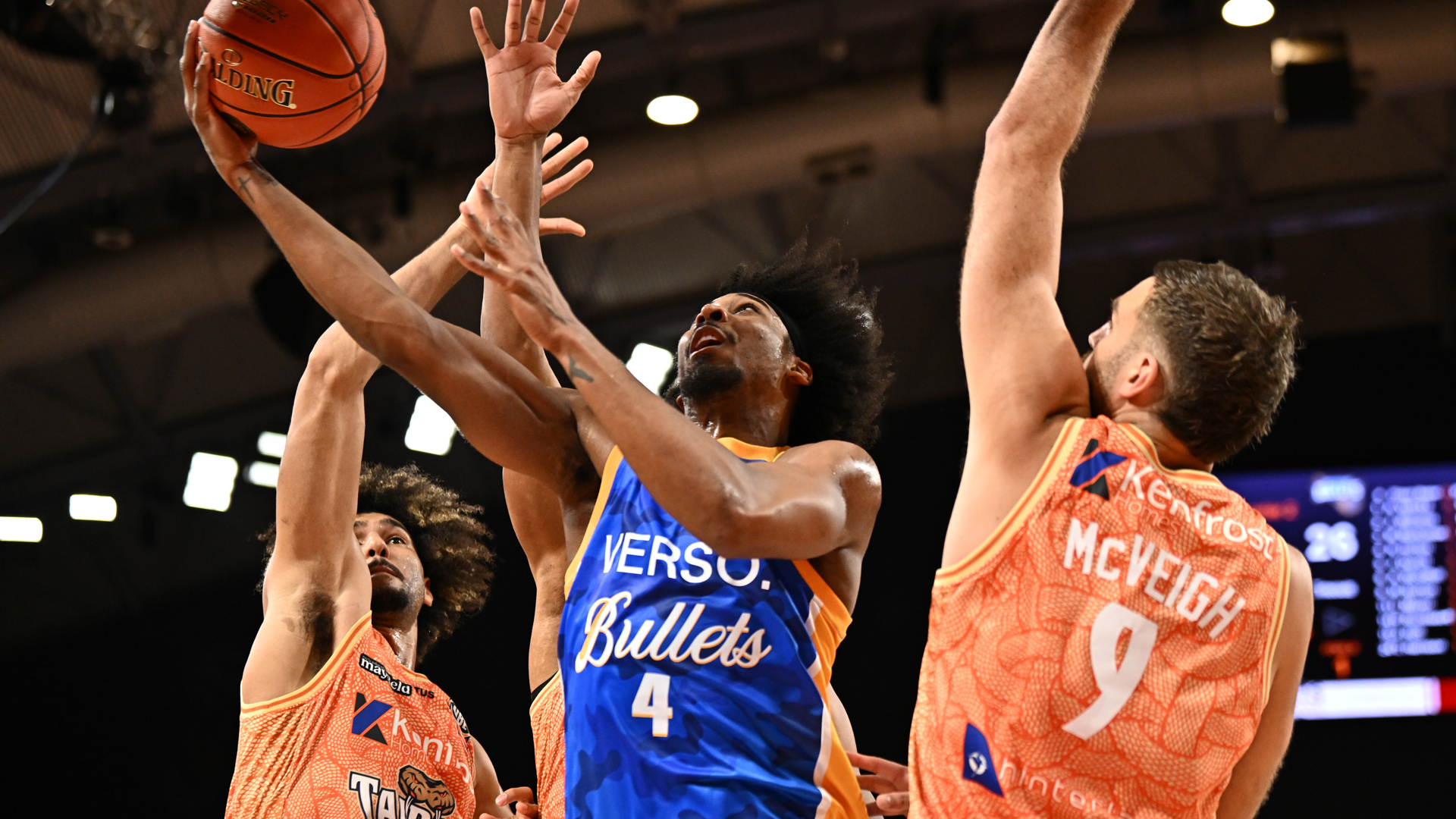 Recap | Harrison, Hinton efforts not quite enough
