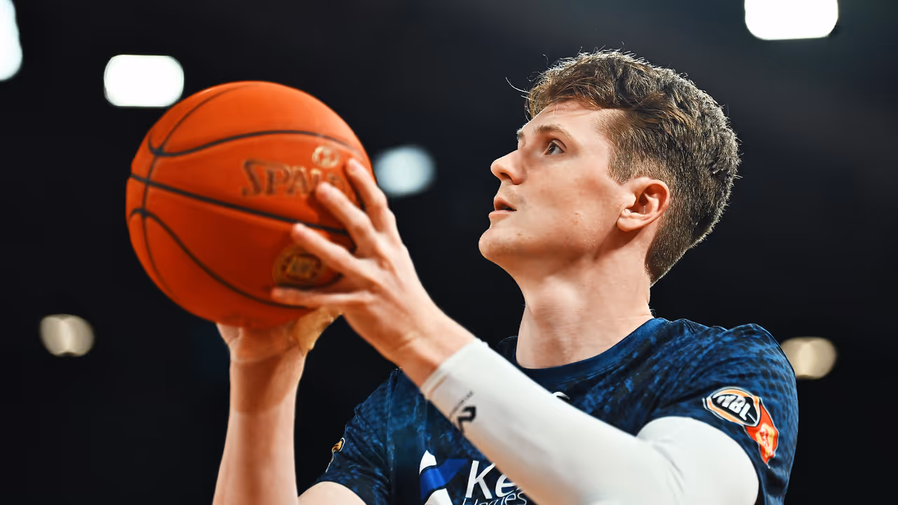 “It’s great to be back shooting”: Waardenburg return progresses