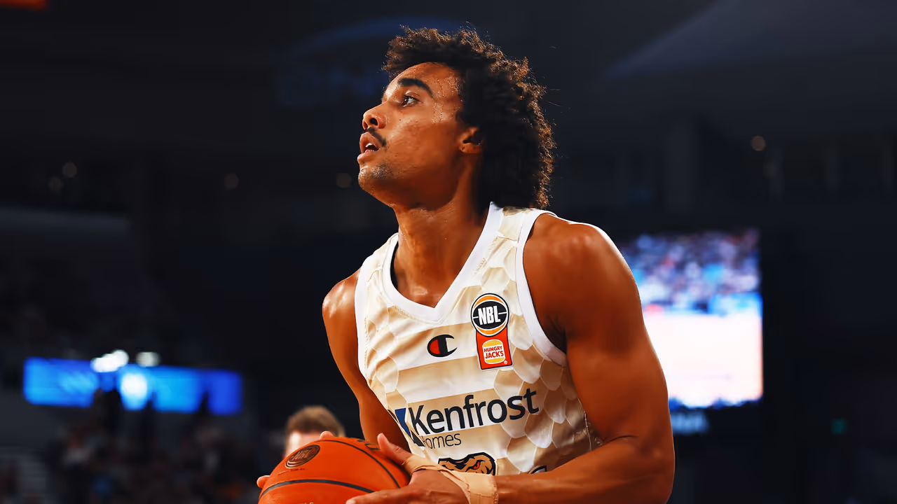 Taipans suffer tough loss in Melbourne