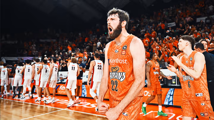 Cairns defend Summer Shootout lead