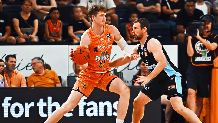 Taipans fall to Breakers on New Year's Eve