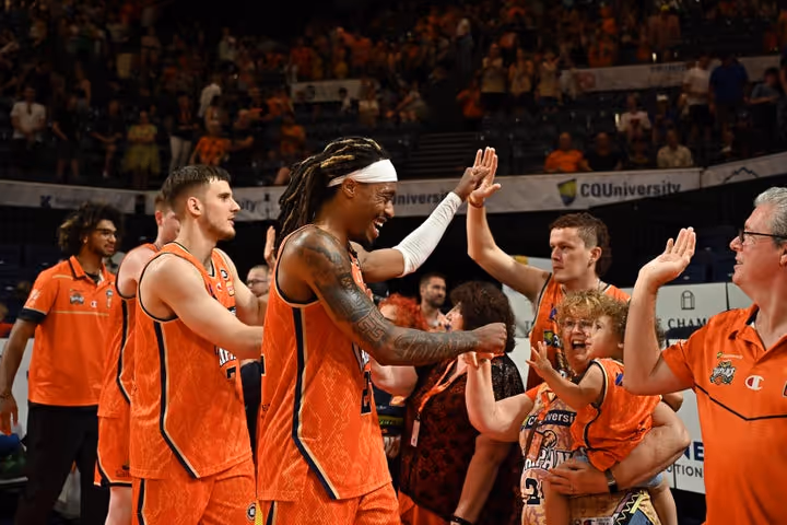 Round 14: Taipans make it four straight