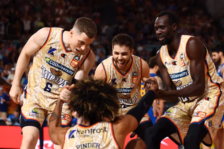 Round 7: Aggressive Taipans win again on the road
