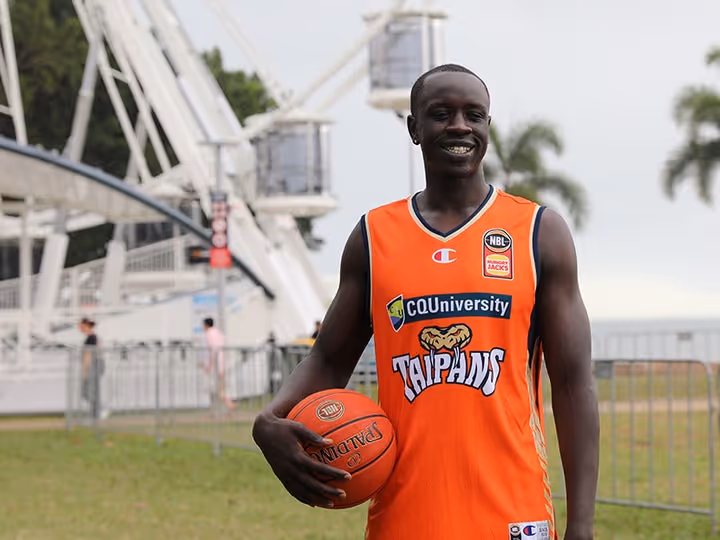 Taipans fish for Marlin Mayen