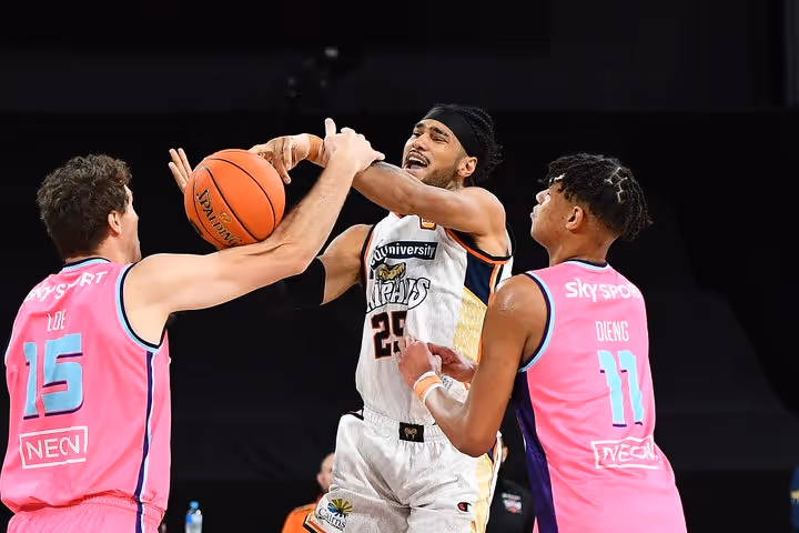 Taipans keep winning form going in Hobart over Breakers