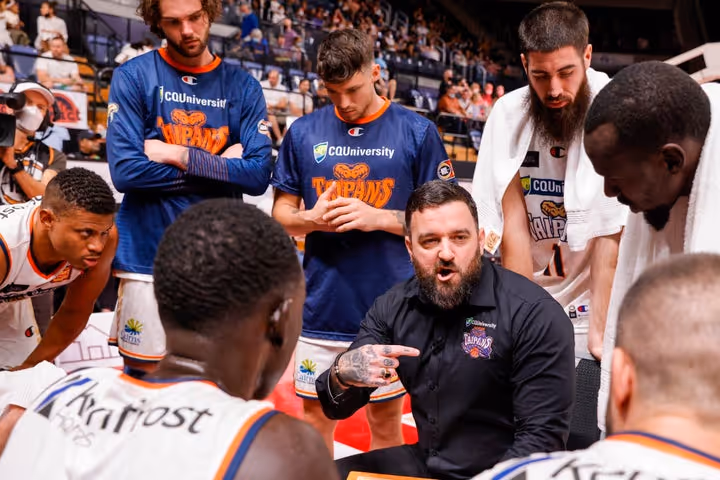 Rough night for Taipans in Wollongong