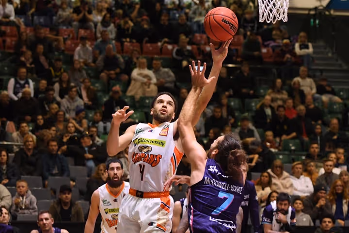 Snake Eyes – Taipans at Breakers