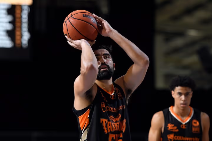 King and Jois to miss remaining games