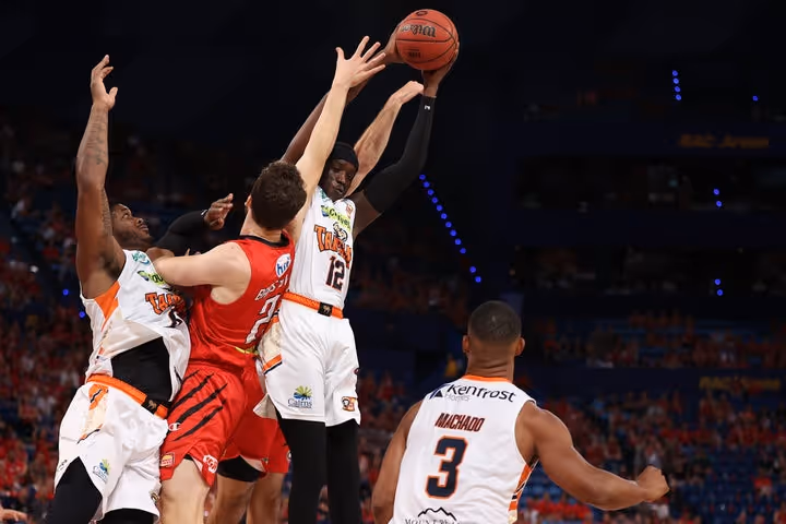 Taipans battle hard out west