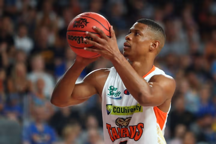 Machado dealing with attention, focused on turnaround