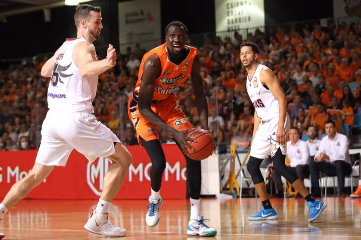 Taipans suffer rare home loss against Hawks