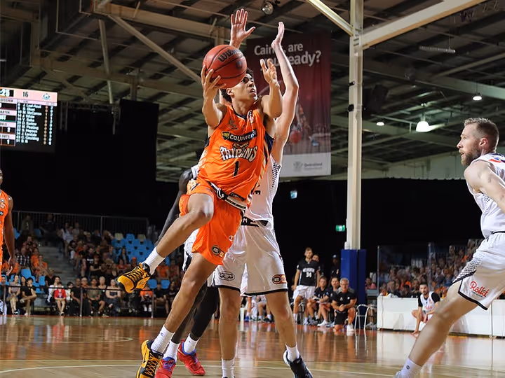 King scores game-high 21 points in first game