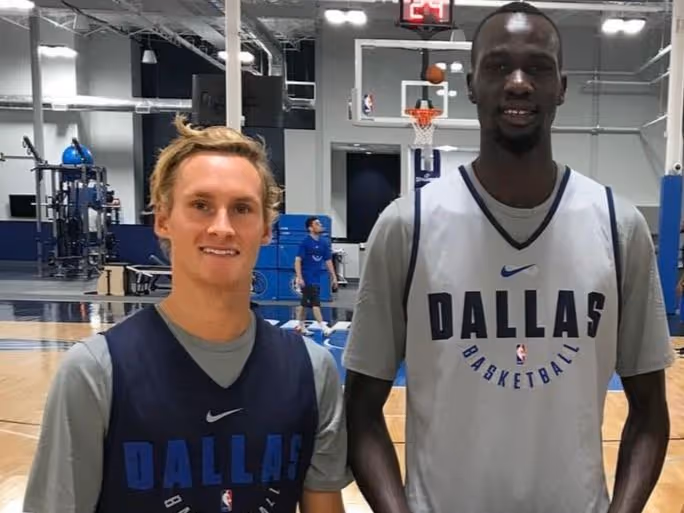 Cropped 988941622158941938