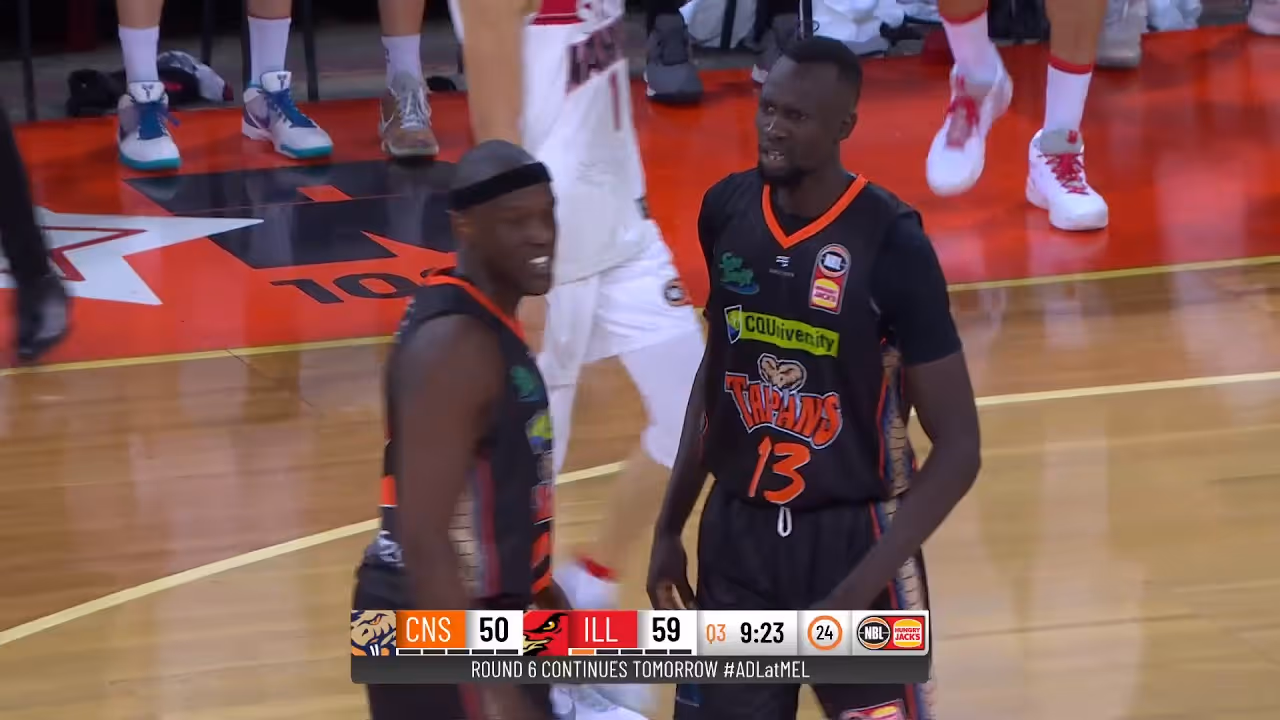 Cairns Taipans v Illawarra Hawks NBL highlights (Round 6, 2020)