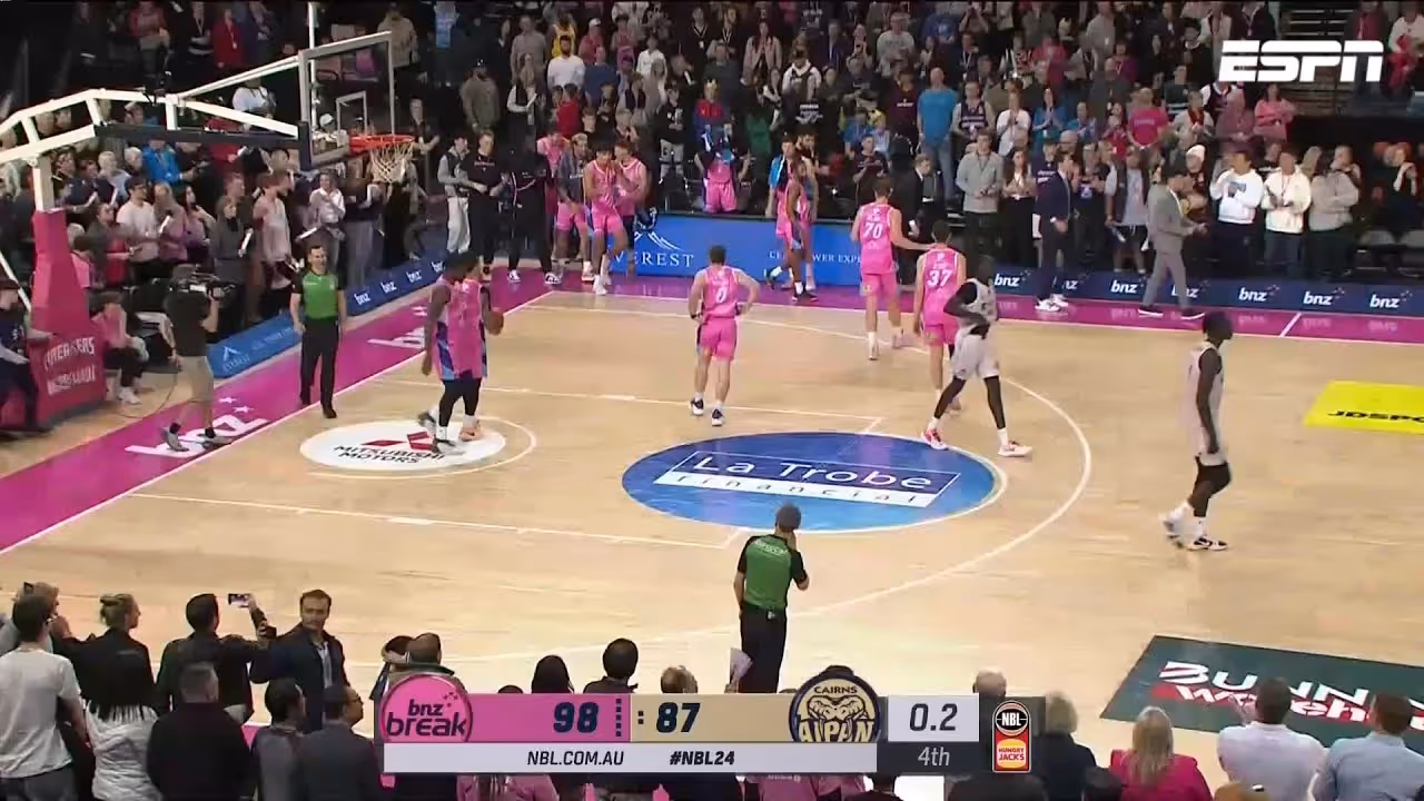 New Zealand Breakers vs. Cairns Taipans - Game Highlights