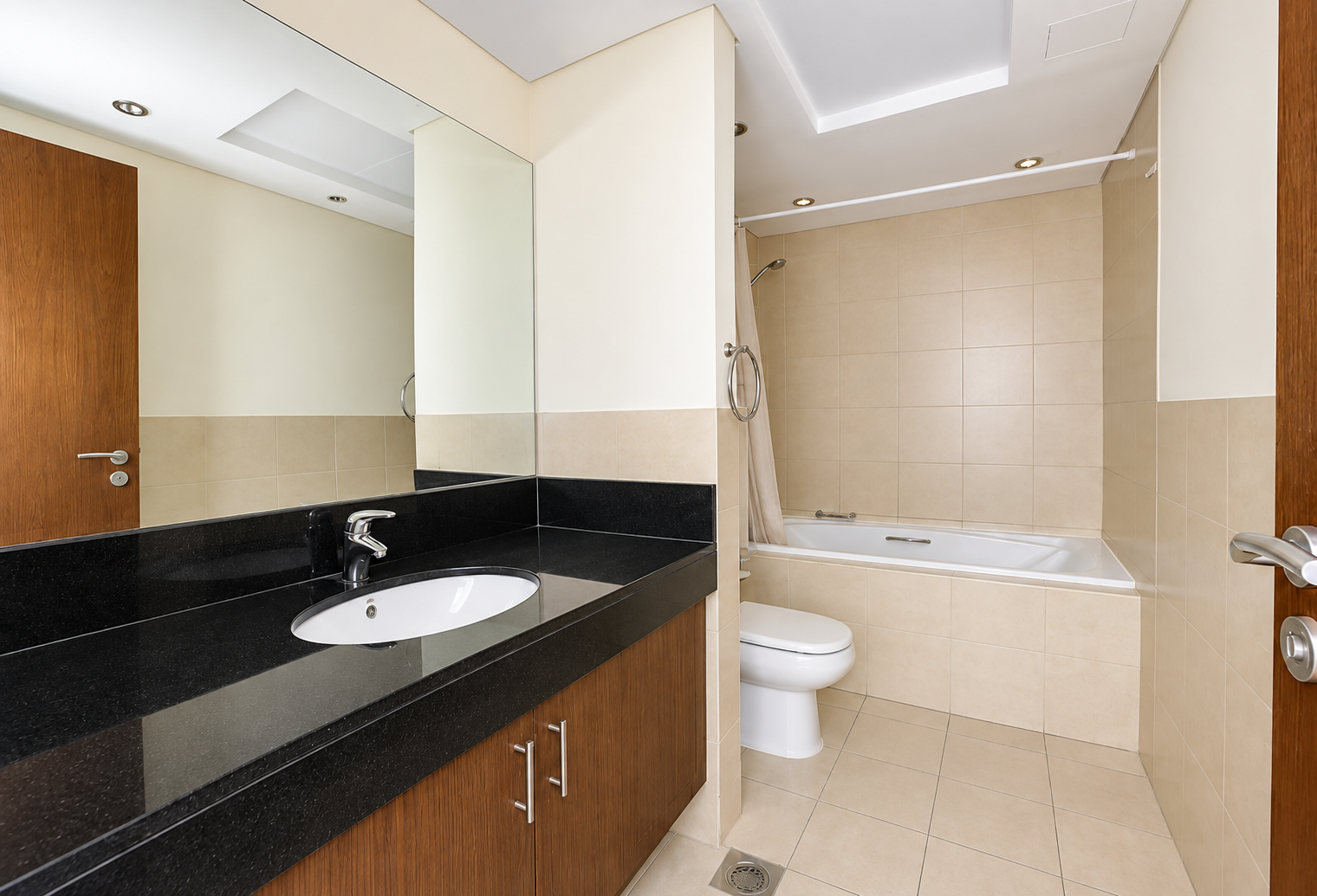 Bathroom before renovation