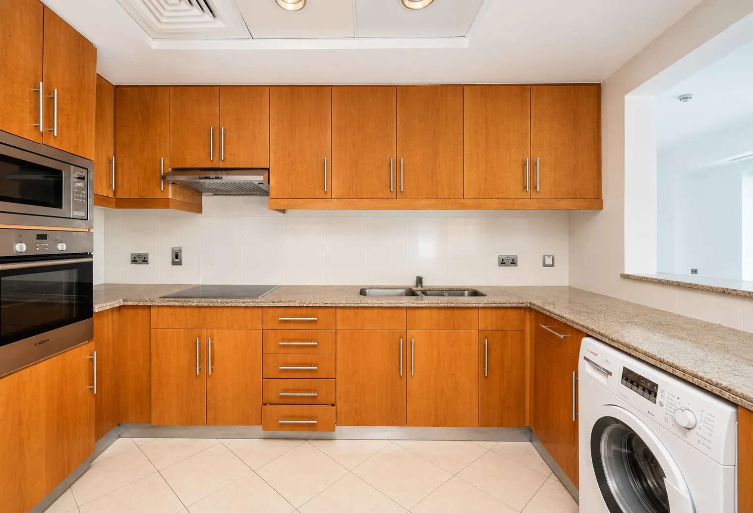 Kitchen before renovation in Dubai Marina