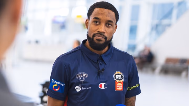 He’s here! Cotton touches down in Adelaide