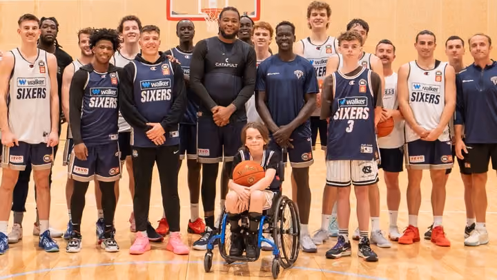 Brothers meet their basketball idols