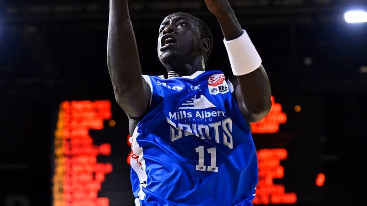 Mayen stars as Saints move up ladder