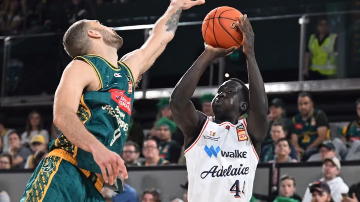 Dech says 36ers have full focus on Taipans