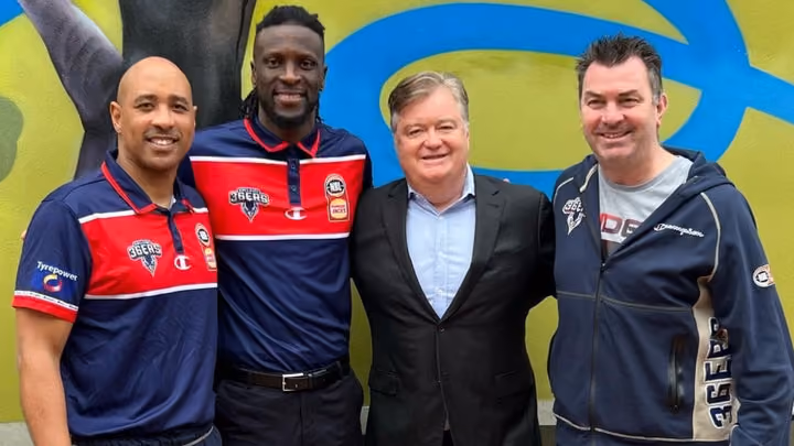 Bruton's delight after 'Aussie' Starling signing