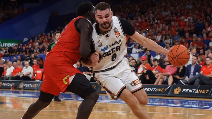 'It's cool to be back': Humphries on Adelaide return